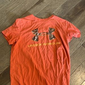 Youth Orange Under Armour shirt Size: YMD